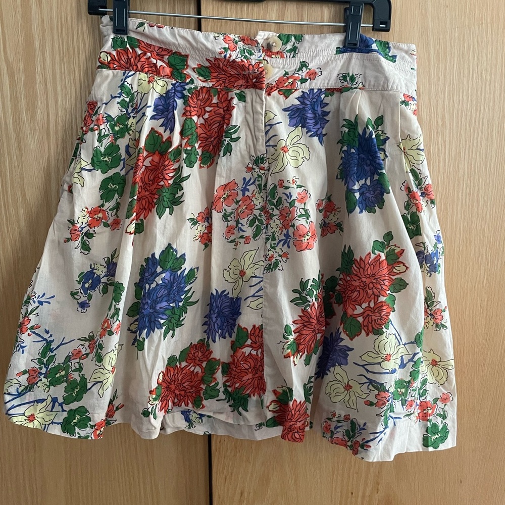 Flower printed skirt